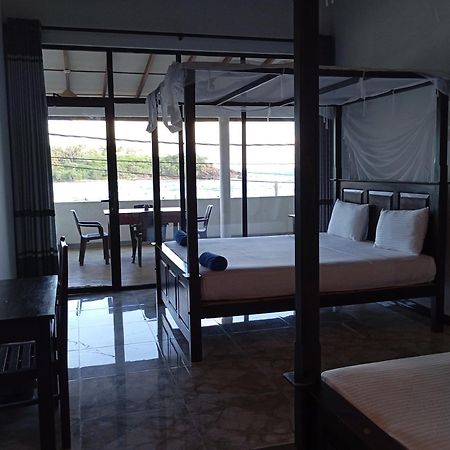 디크웰라 Sea Port Hiriketiya B&B 외부 사진