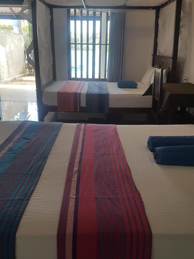 디크웰라 Sea Port Hiriketiya B&B 외부 사진