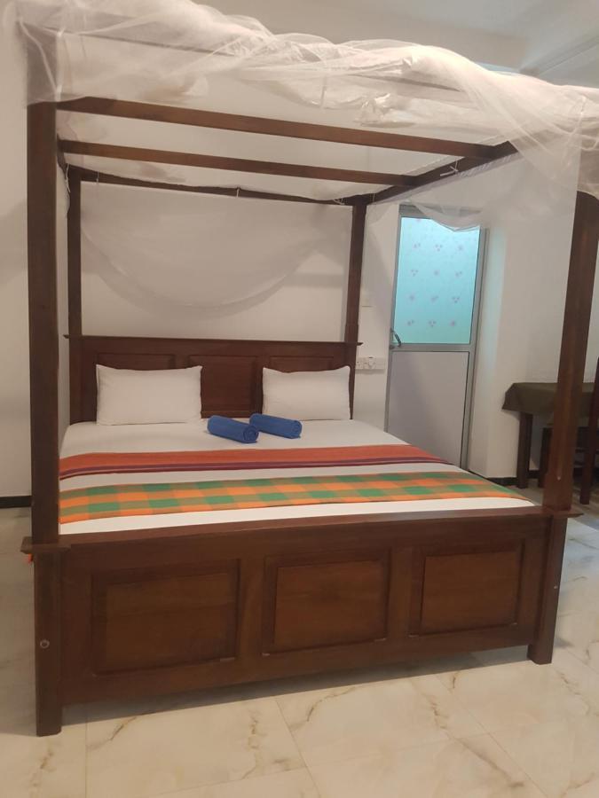 디크웰라 Sea Port Hiriketiya B&B 외부 사진