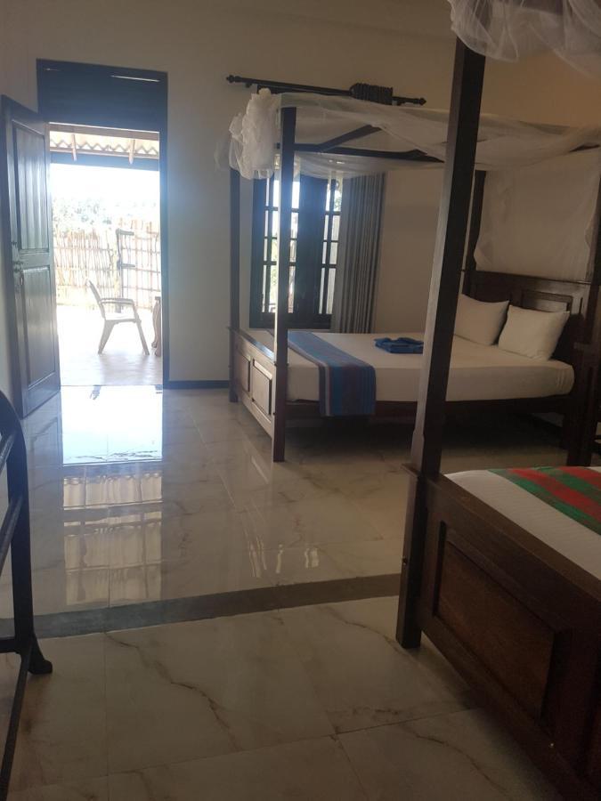 디크웰라 Sea Port Hiriketiya B&B 외부 사진